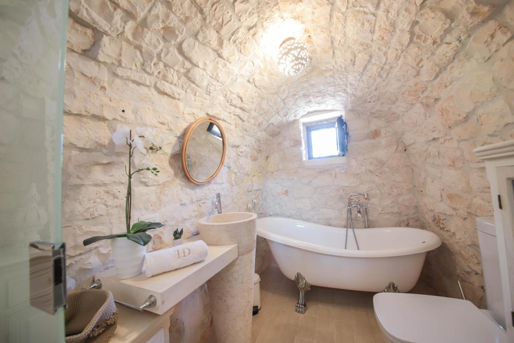 Td Trulli Della Lama Private Trulli With Pool Castellana Grotte Dış mekan fotoğraf